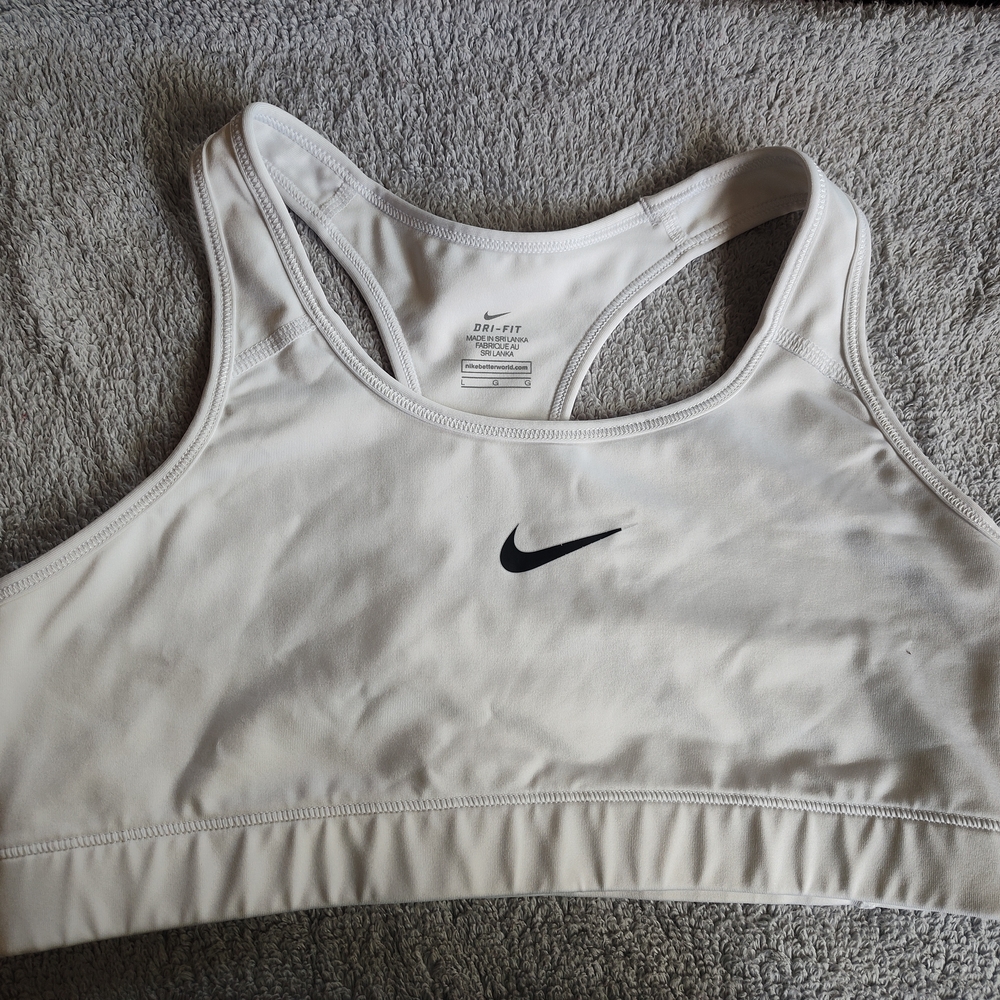 Nike White Sports Bra Moisture-Wicking Supportive